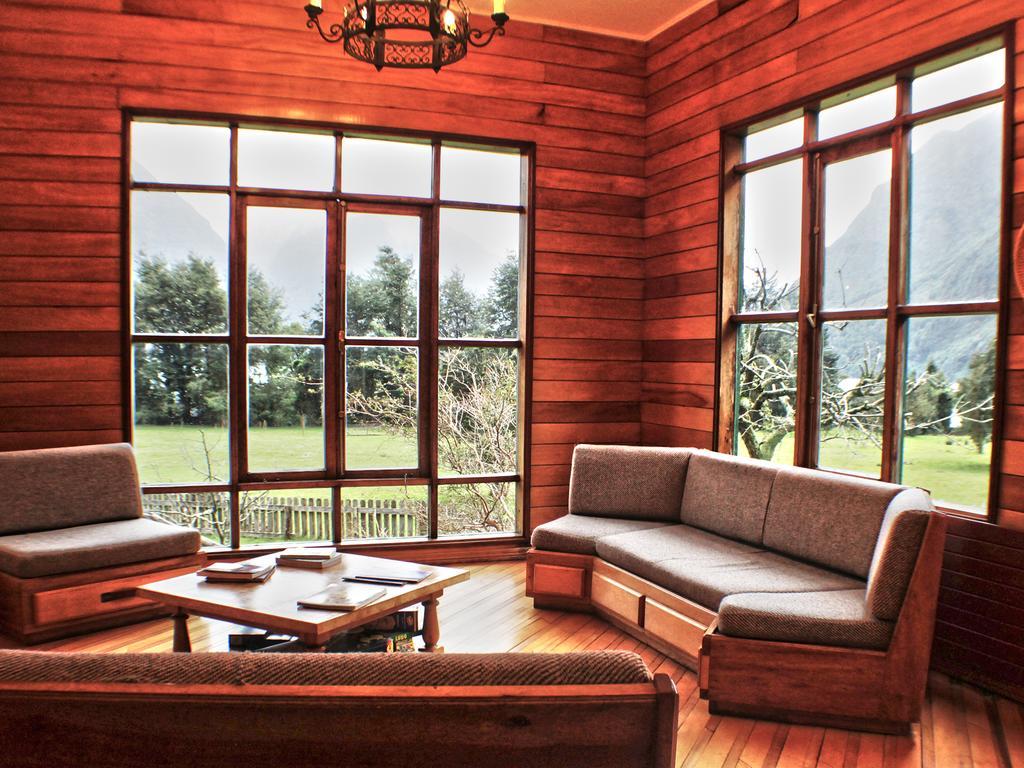 Mitico Puelo Lodge Лас-Гуалас Экстерьер фото